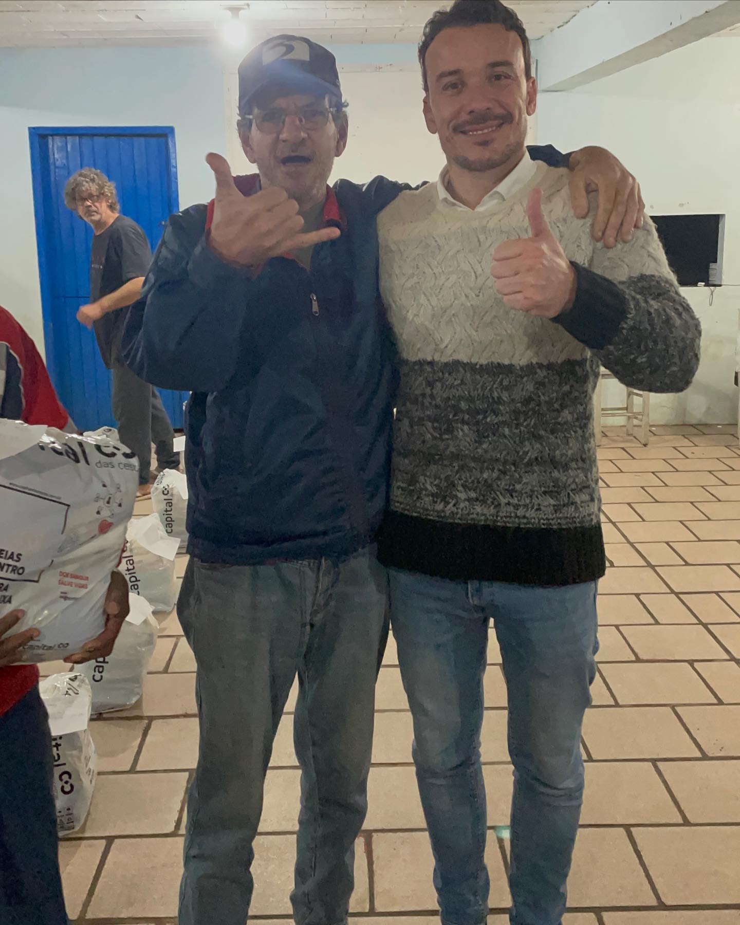 campanhapopysilva Entrega de Cestas básicas ontem na Associação do Industrial para as famílias afetadas pela enchente. Para as famílias cadastradas que ainda não tinham recebido. Obrigada as empresas 
