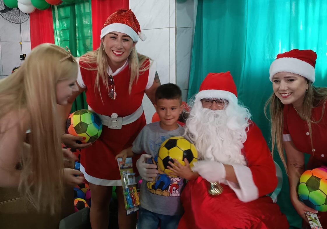 AGRADECER DE CORAÇÃO TODOS QUE AJUDARAM PARA ESSA FESTA SER UM SUCESSO E TRAZER A ALEGRIA PRA NOSSAS CRIANÇAS ❤️✨